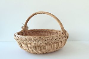 画像1: 円形の浅いバスケット　E16